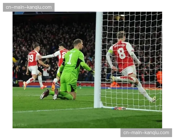 恩怨再续:盘点拜仁慕尼黑与曼城近年来在欧冠中的经典对决 恩怨再续:盘点拜仁慕尼黑与曼城近年来在欧冠中的经典对决