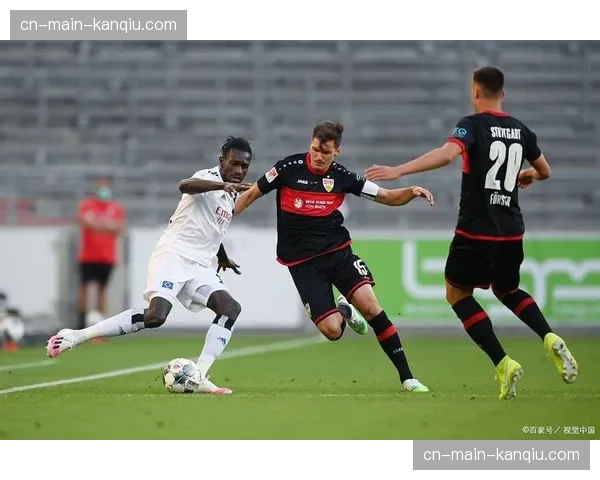 VAR长时间审核后确认越位，弗赖堡的绝杀进球被取消