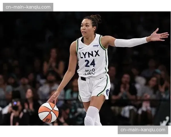 华盛顿神秘人新援娜菲莎·科利尔接受采访，谈适应新球队体系