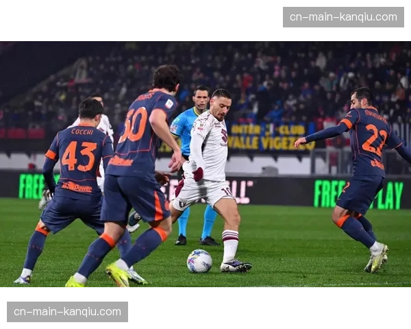 国际米兰4-3逆转科莫，定位球战术成逆转关键